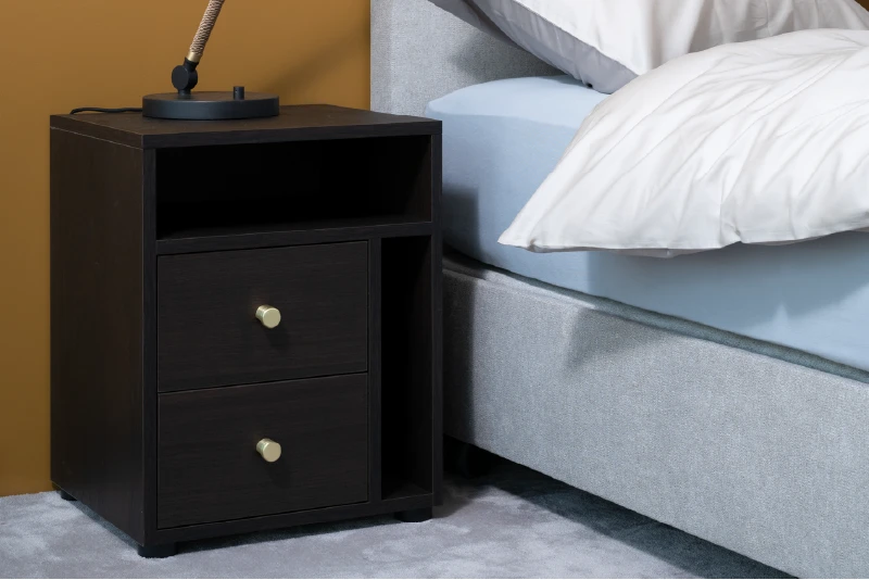 Nachtkastje bij 1-persoons Ferrara