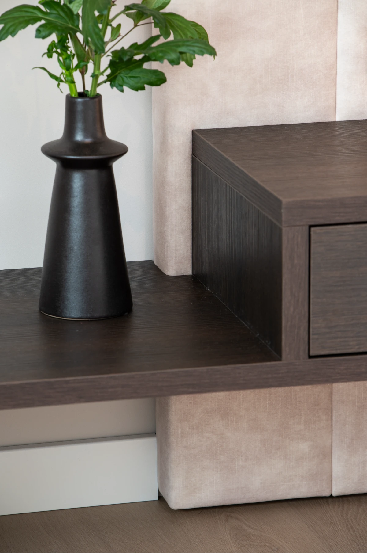 Detail nachtkastje Formosa