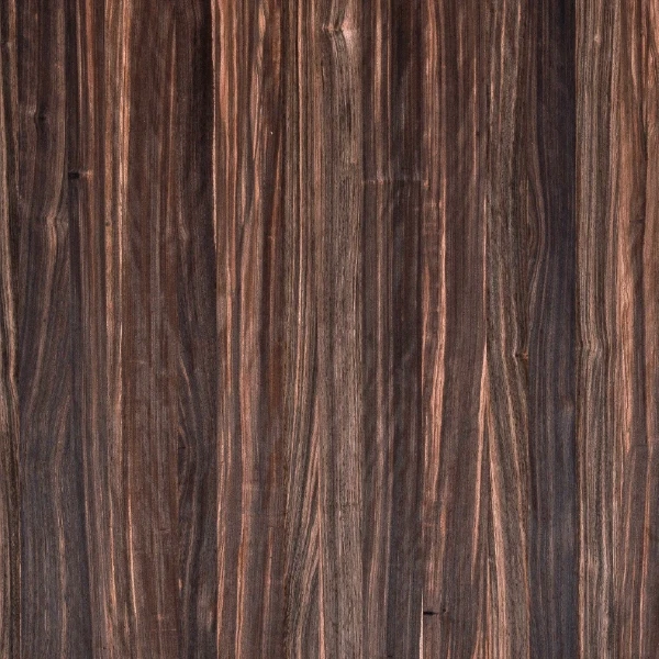 Ebbenhout voor een houten bed