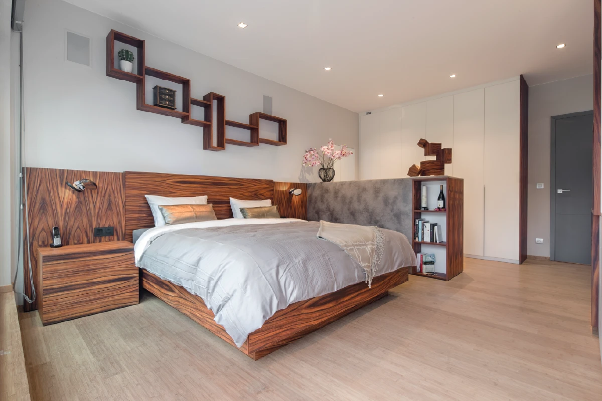 Overzicht van het bed in palissander santos