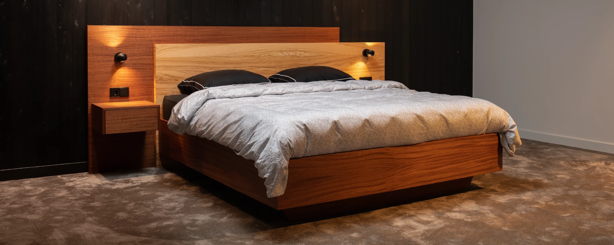 Duo Pezze in mahonie met olijf in de slaapkamer